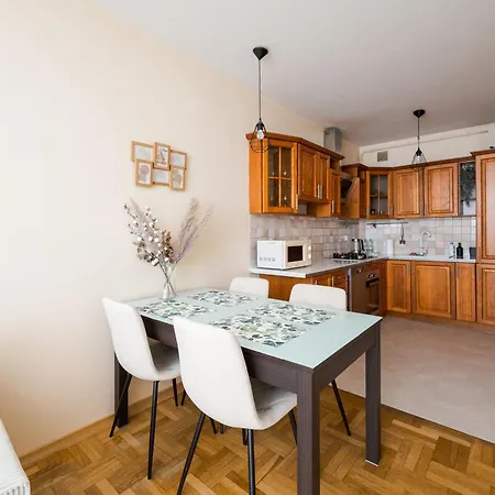 Apartment National Stadium Charming *