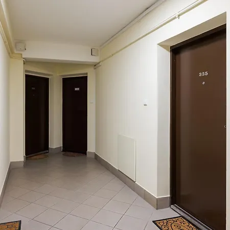 National Stadium Charming Apartment *